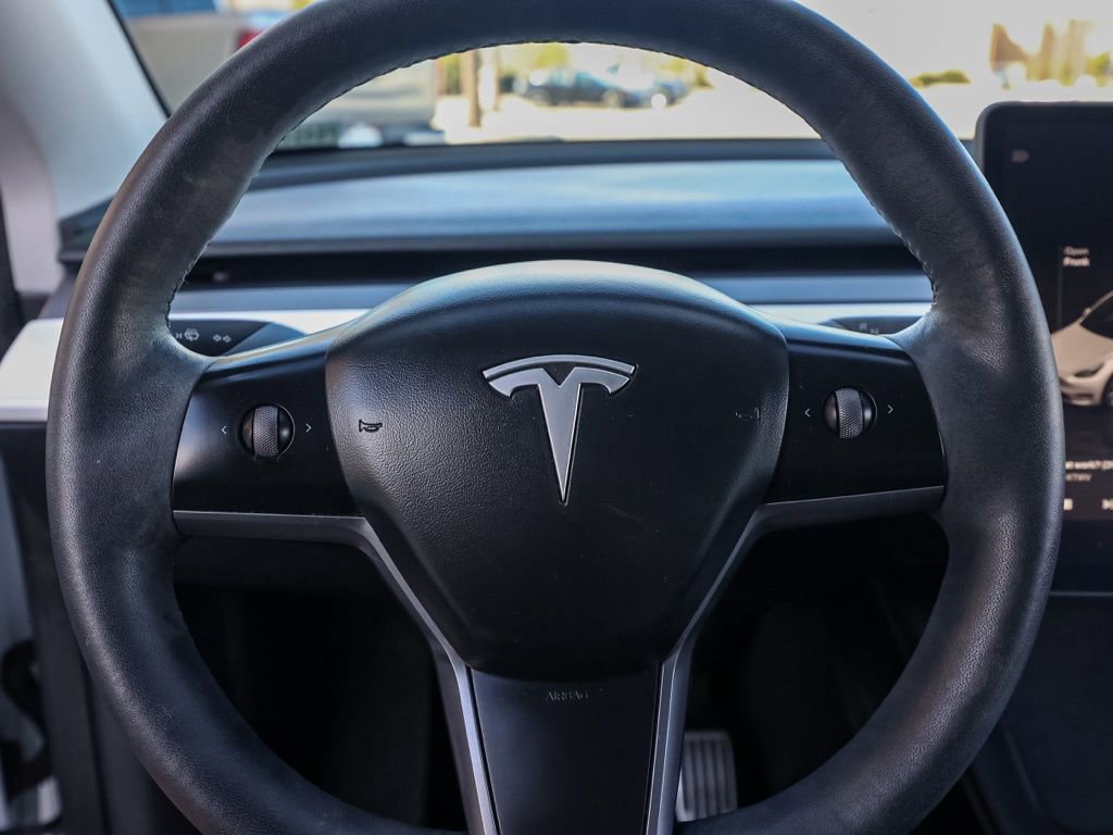 Used 2023 Tesla Model Y Long Range image 25