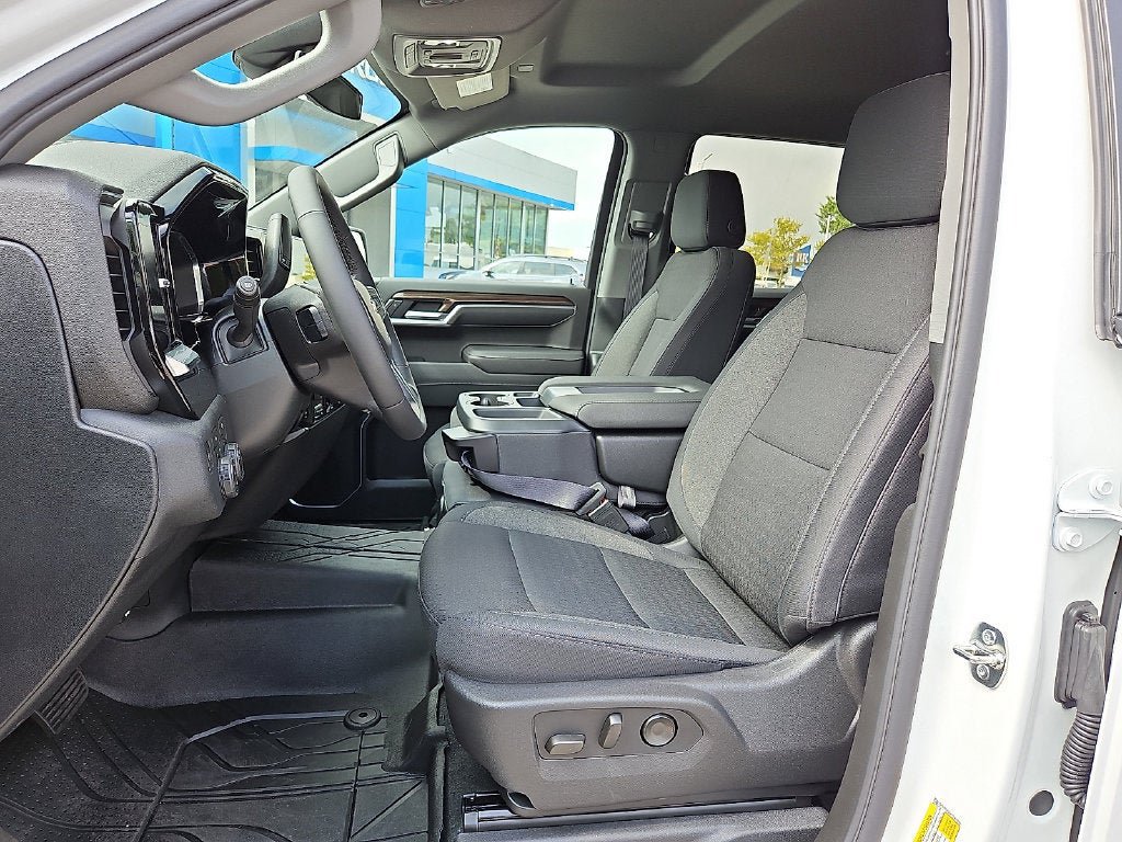 New 2026 Chevrolet Silverado 1500 LT w/ Protection Package AWD/4WD image 9