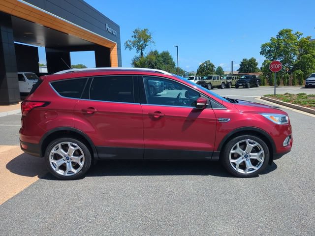 Used 2019 Ford Escape Titanium FWD image 3