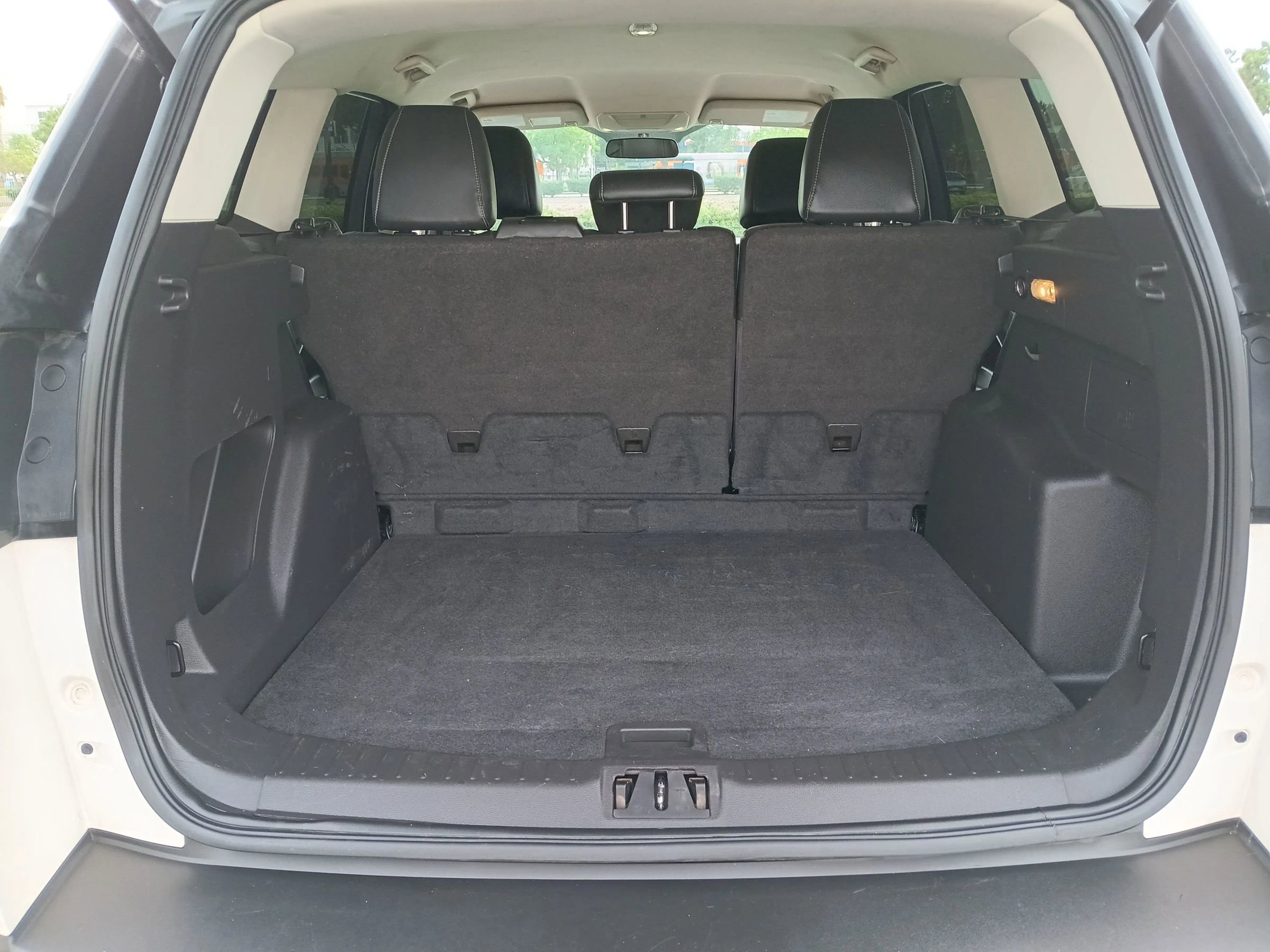 Used 2017 Ford Escape SE w/ SE Leather Comfort Package image 10