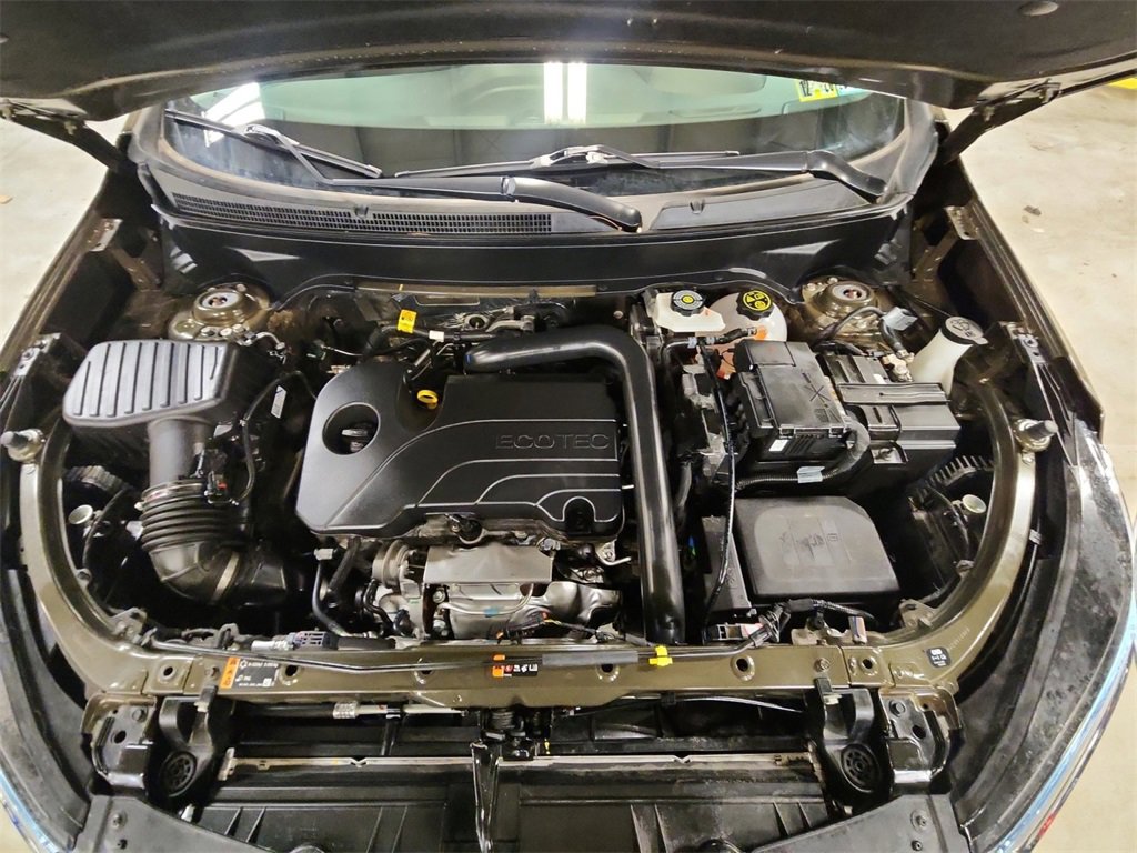 Certified 2024 Chevrolet Equinox LT w/ LPO, Floor Liner Package image 27