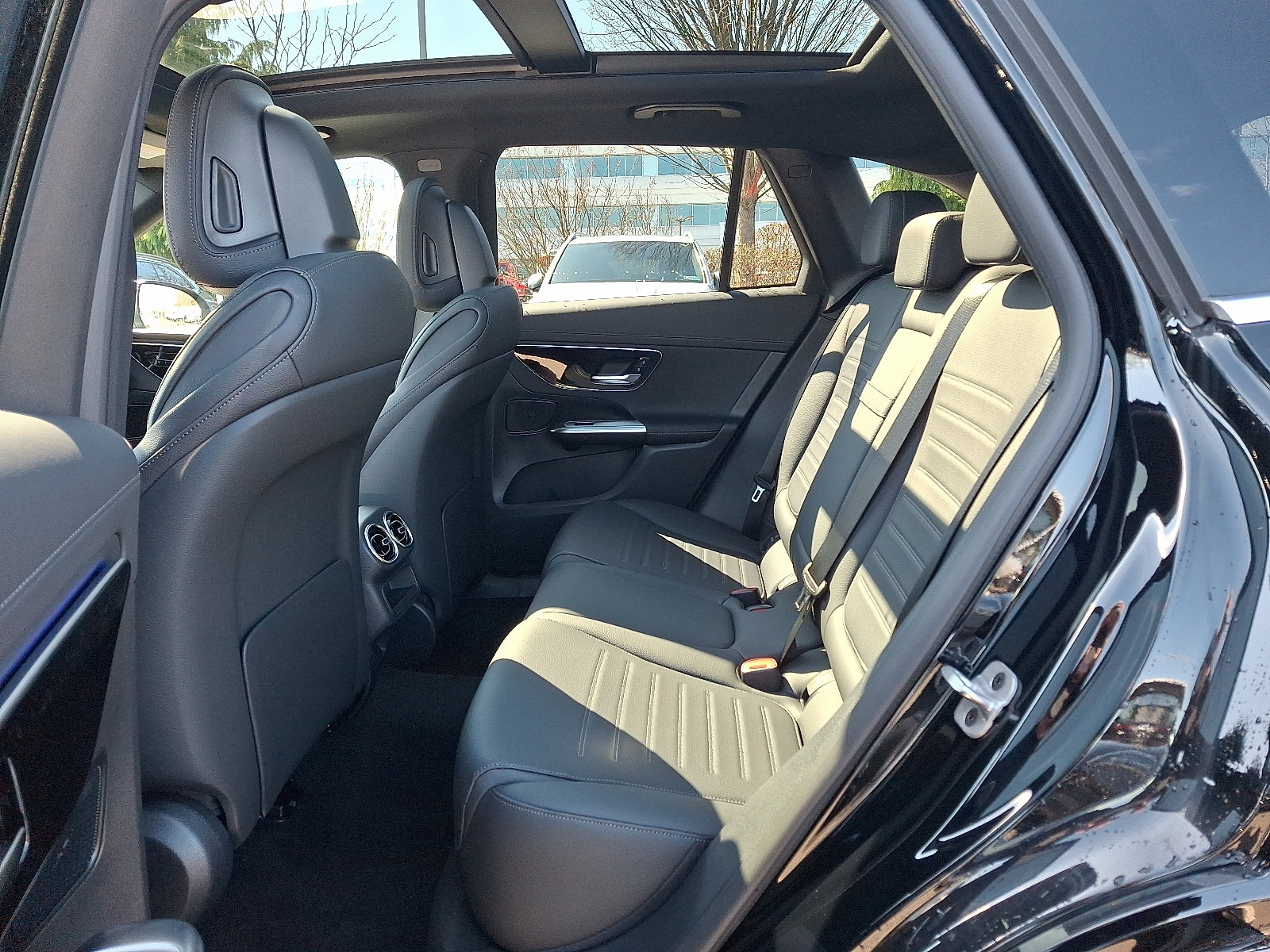 New 2026 Mercedes-Benz GLC 300 4MATIC image 8