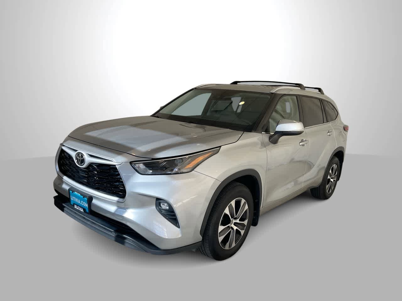 Used 2023 Toyota Highlander XLE