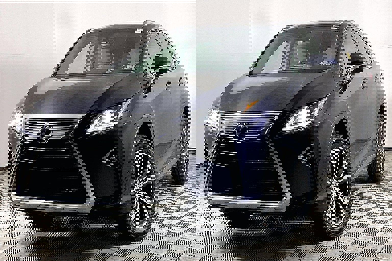 Used 2017 Lexus RX 450h AWD w/ Accessory Package image 2