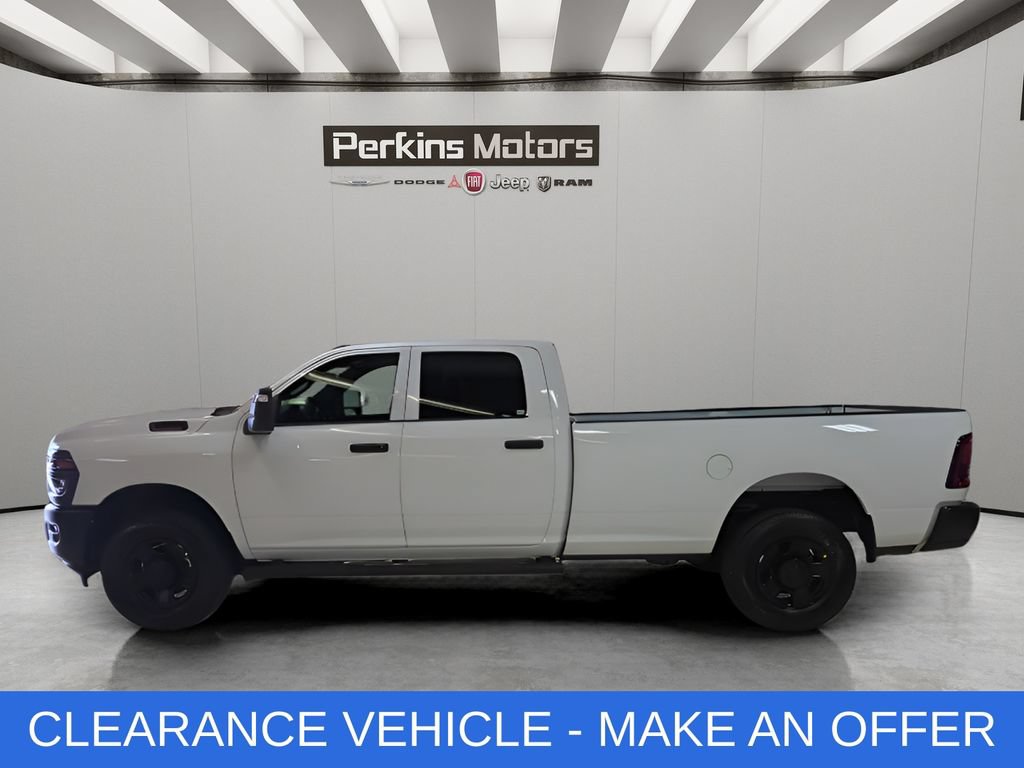 New 2026 RAM 2500 Tradesman AWD/4WD image 4