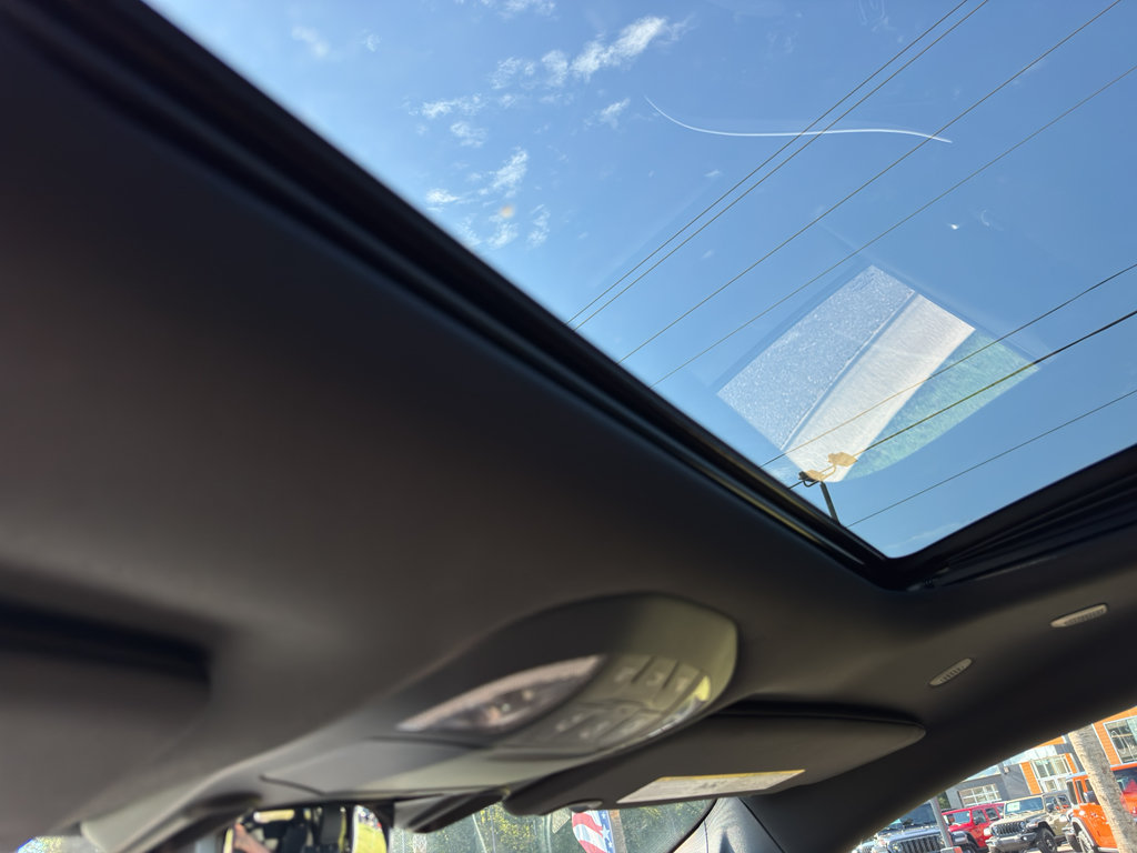New 2026 Chrysler Pacifica Limited w/ S Appearance Package FWD image 20