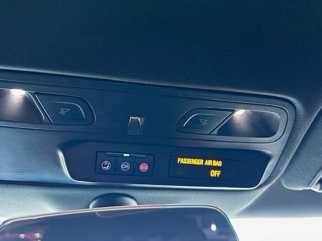 Used 2022 Chevrolet Camaro LT RWD image 28
