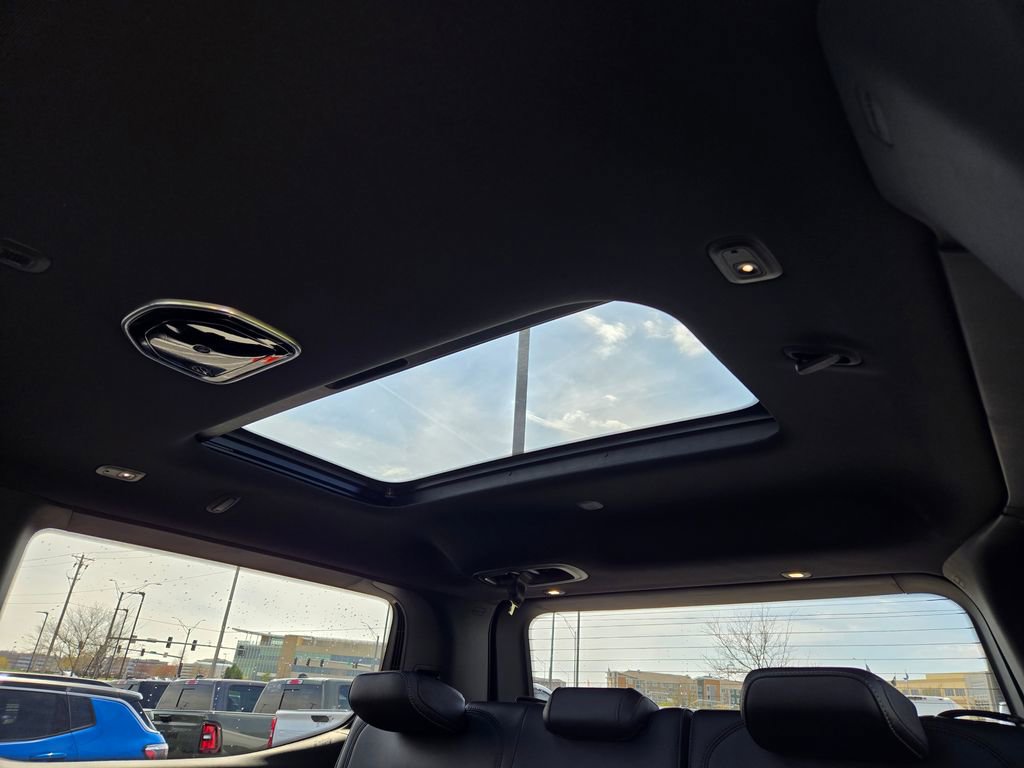 New 2026 Jeep Grand Wagoneer Limited AWD/4WD image 31