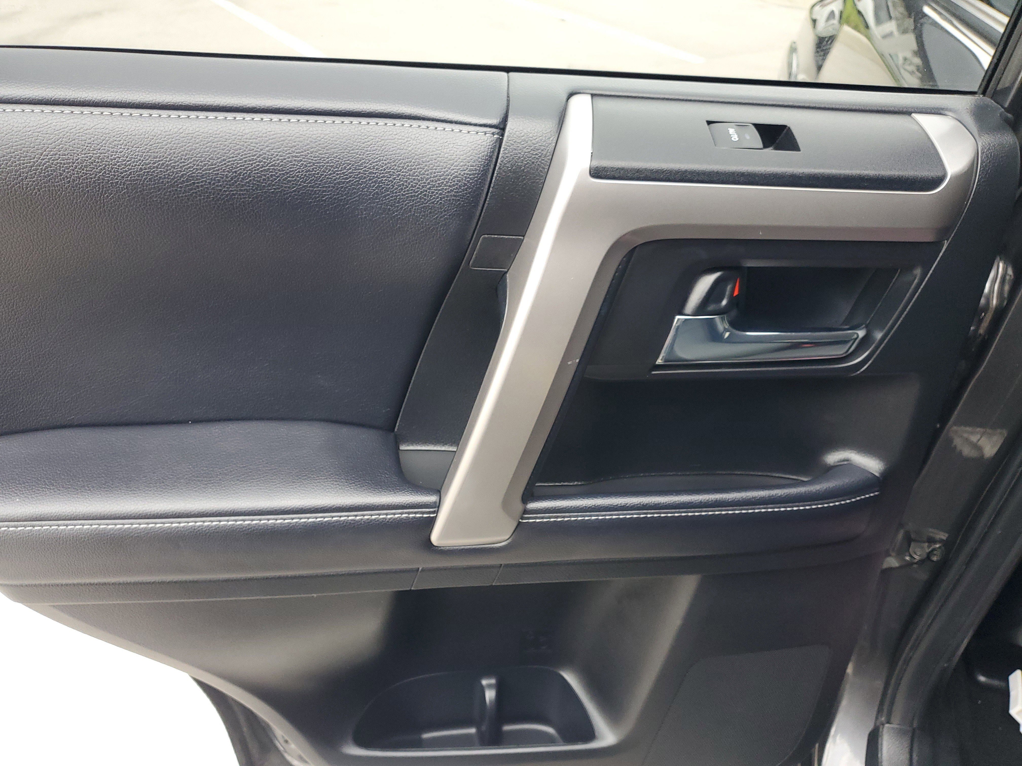 Used 2018 Toyota 4Runner 4WD image 13