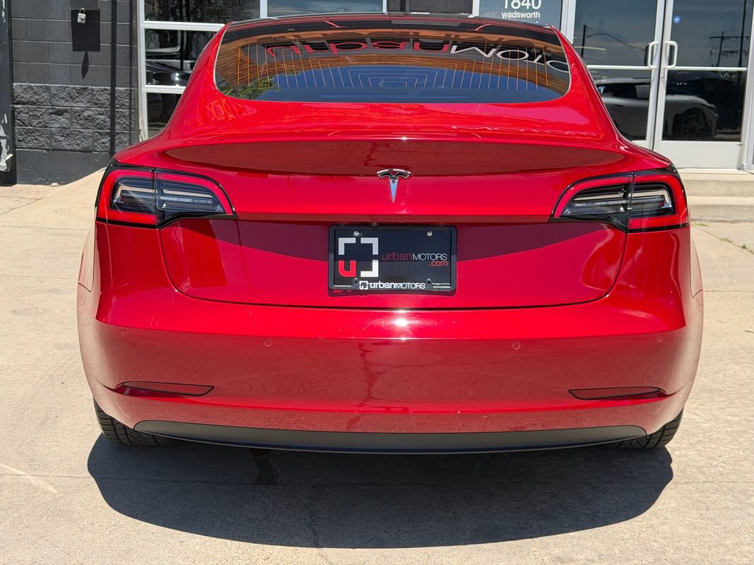 Used 2018 Tesla Model 3 Long Range RWD image 9