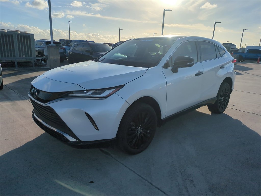 Used 2024 Toyota Venza Nightshade image 9