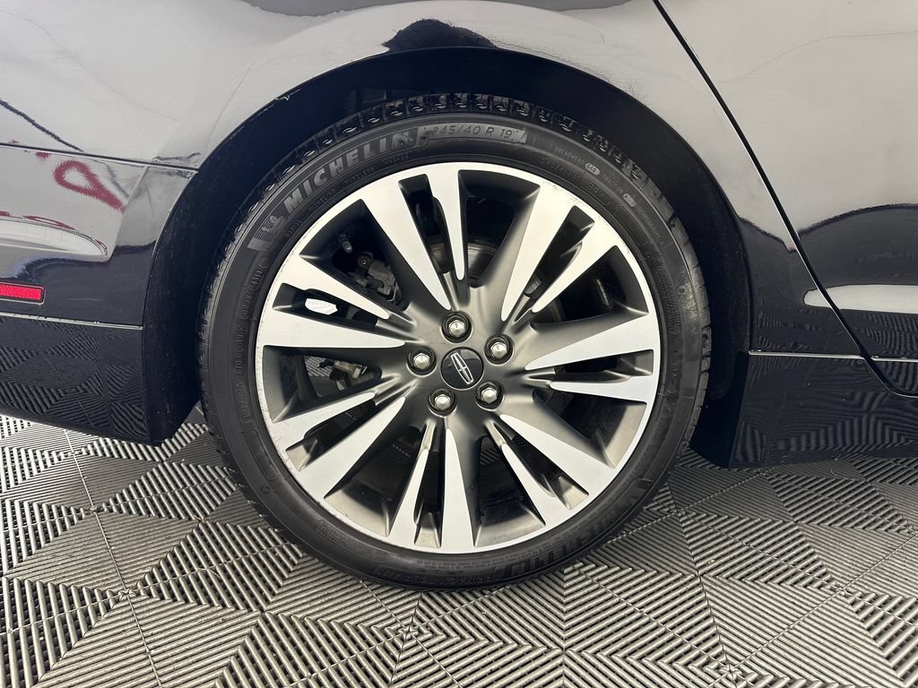 Used 2020 Lincoln MKZ Reserve w/ Elements Package AWD/4WD image 12