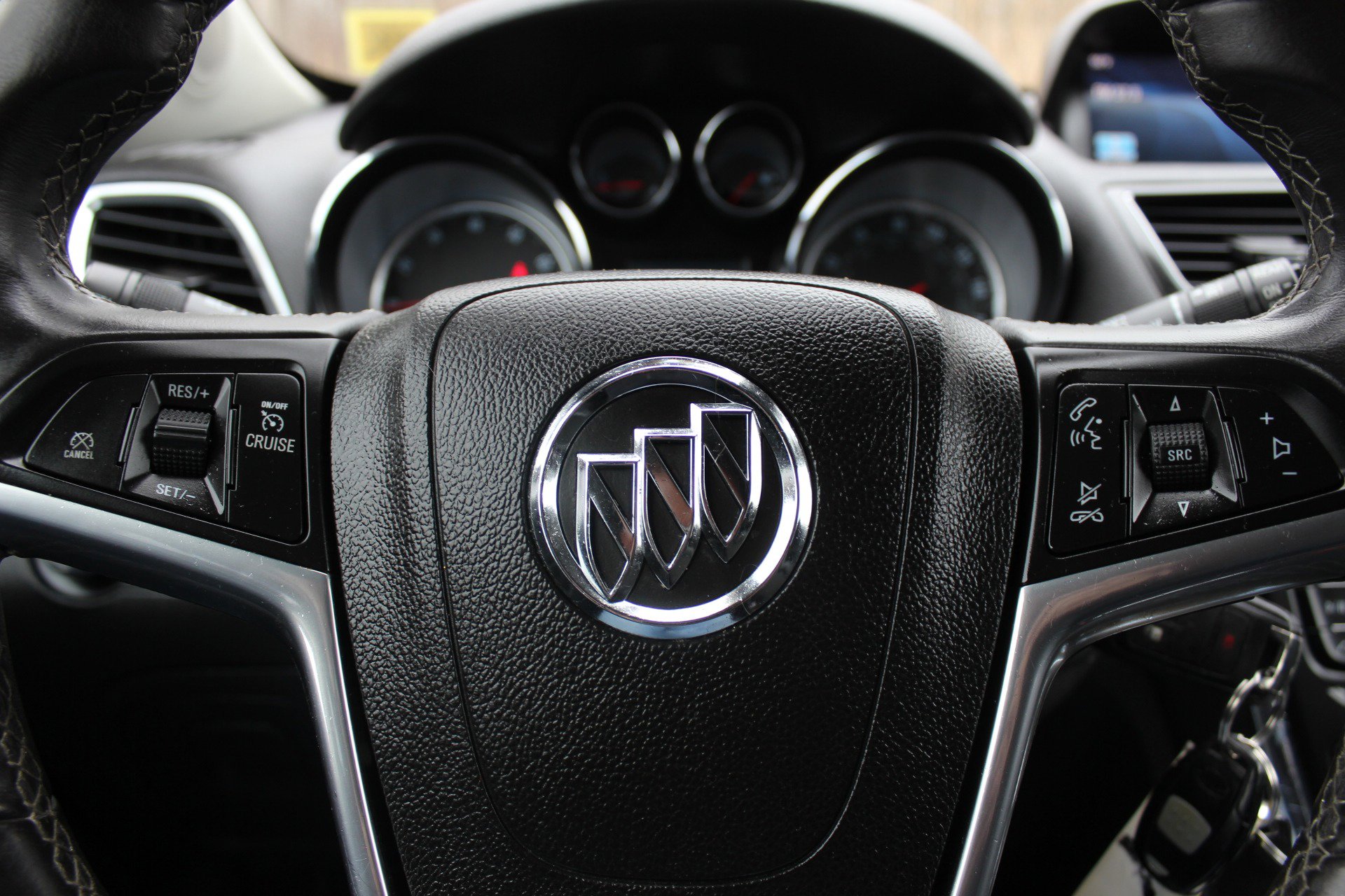 Used 2015 Buick Encore AWD image 23