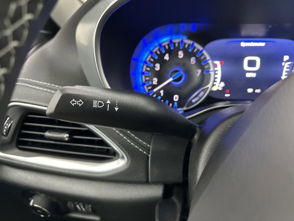 New 2026 Chrysler Pacifica Limited image 33