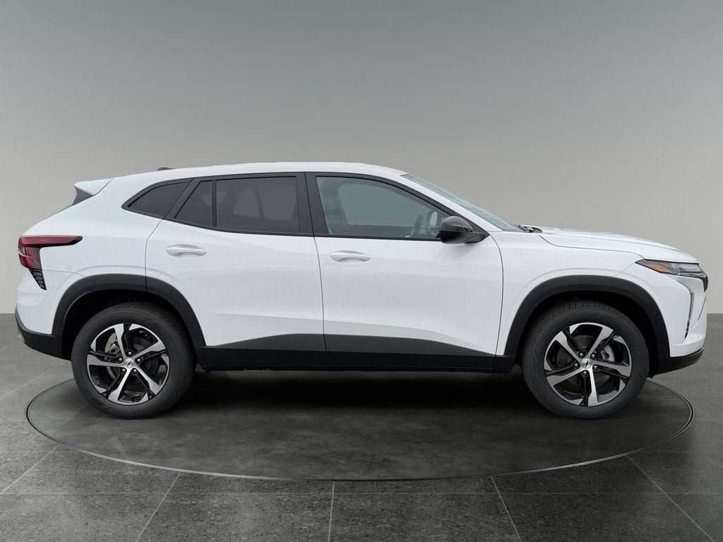New 2026 Chevrolet Trax RS w/ Driver Confidence Package FWD image 10