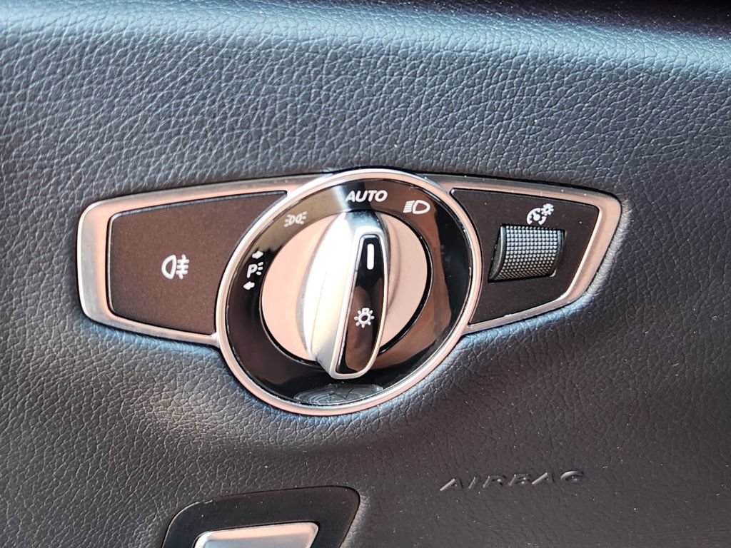 Used 2023 Mercedes-Benz E 350 4MATIC Sedan image 21