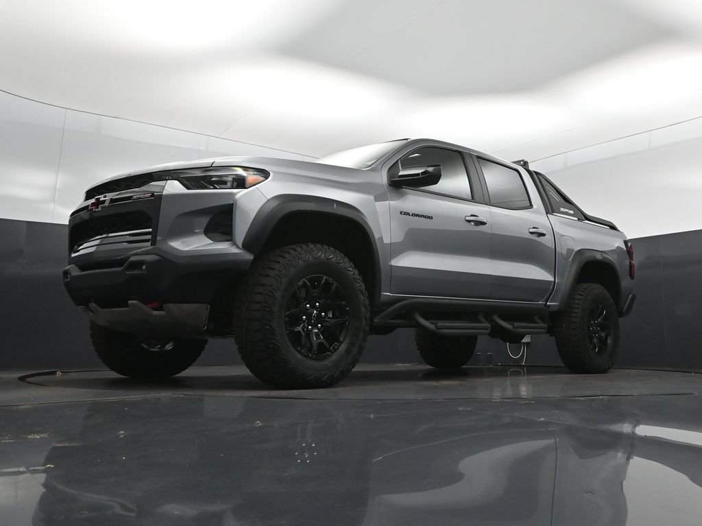 New 2026 Chevrolet Colorado ZR2 w/ Midnight Edition AWD/4WD image 40