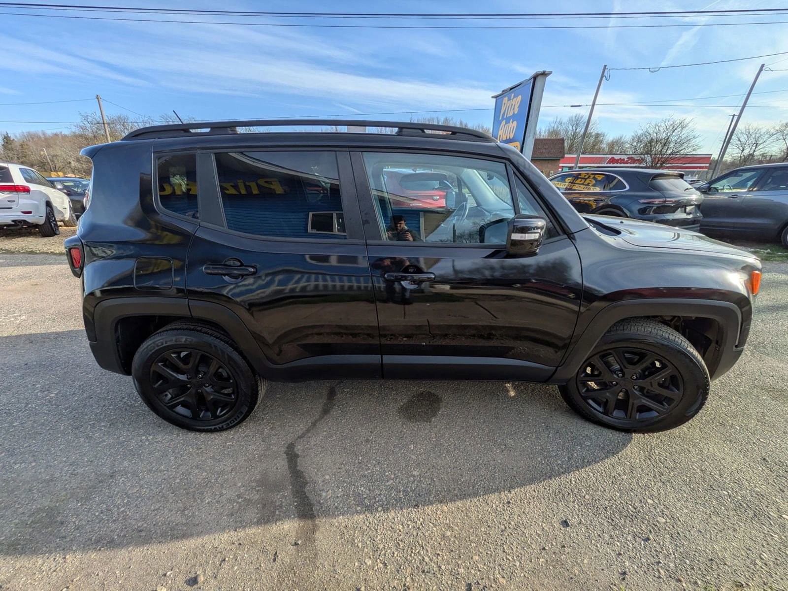 Used 2016 Jeep Renegade Latitude image 7