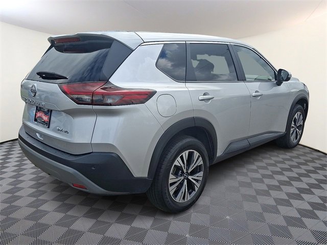 Used 2023 Nissan Rogue SV image 4