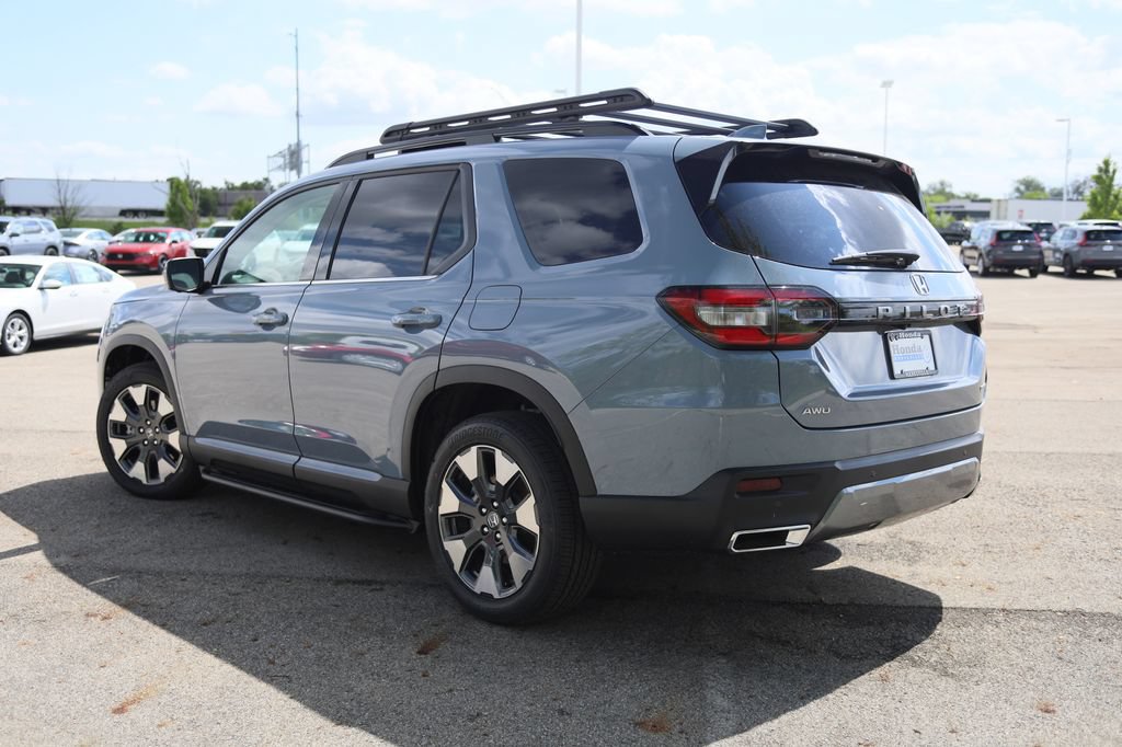 New 2026 Honda Pilot Touring image 4
