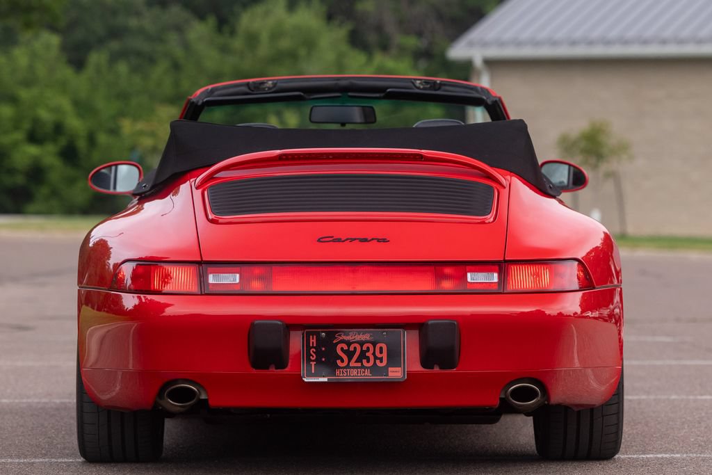 Used 1995 Porsche 911 Carrera RWD image 6