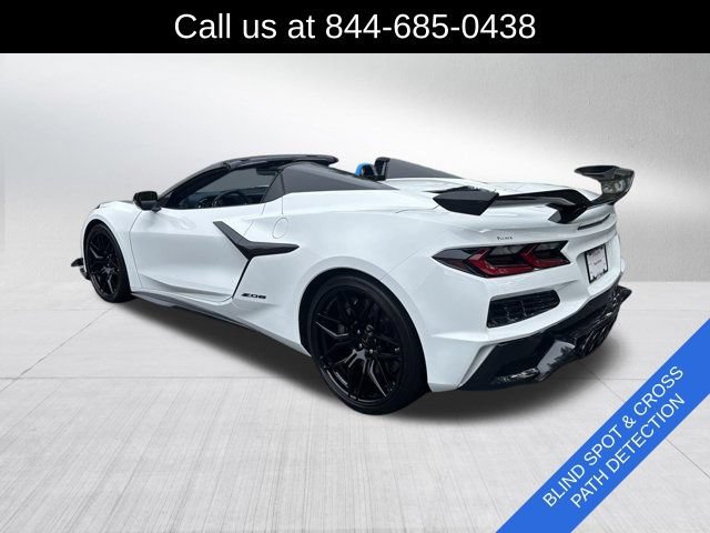 Used 2024 Chevrolet Corvette Z06 w/ Z07 Performance Package RWD image 5