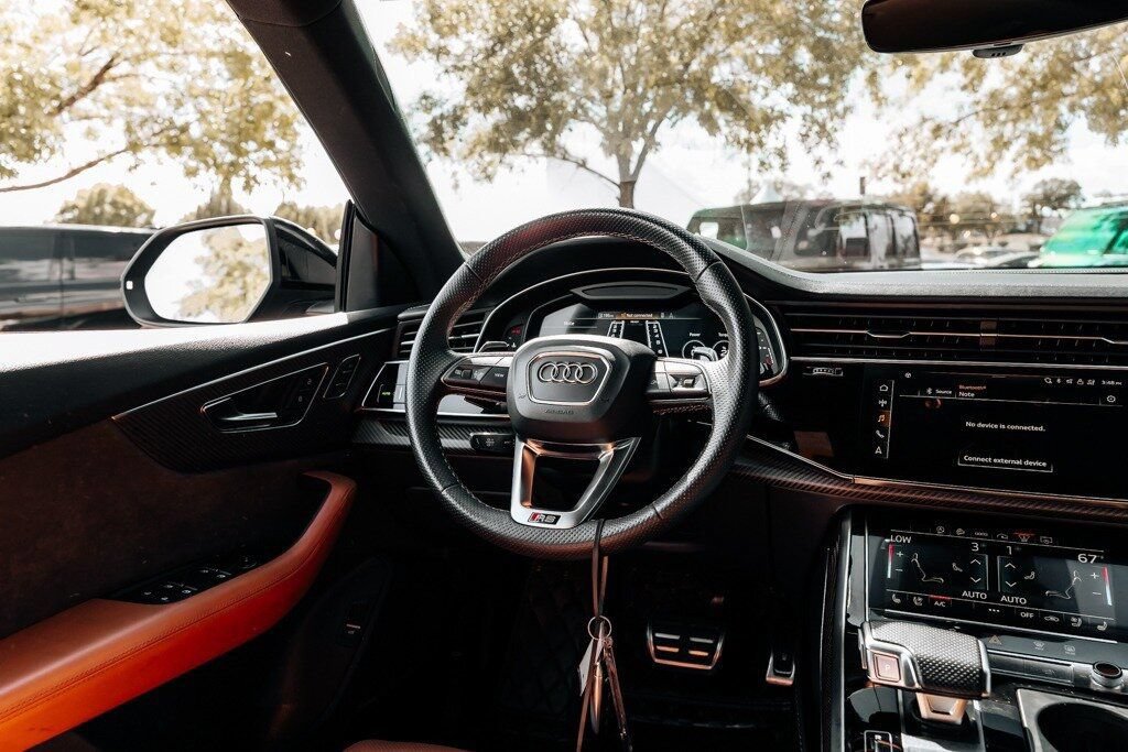 Used 2022 Audi RS Q8 AWD/4WD image 10