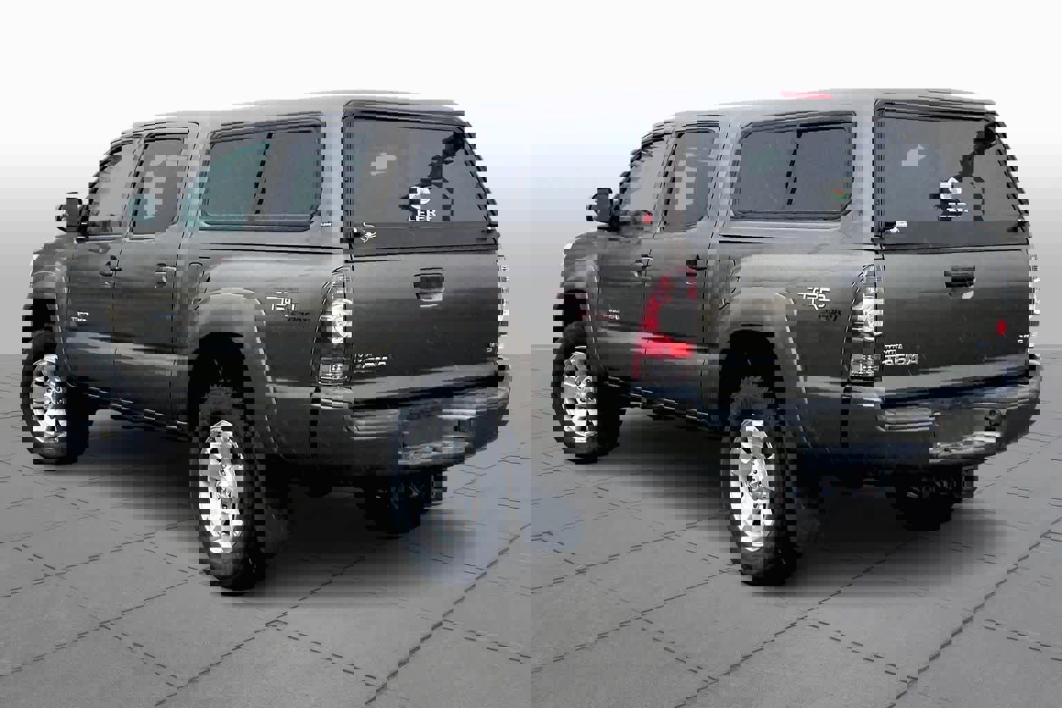 Used 2013 Toyota Tacoma 4x4 Double Cab w/ TRD Sport Pkg image 12