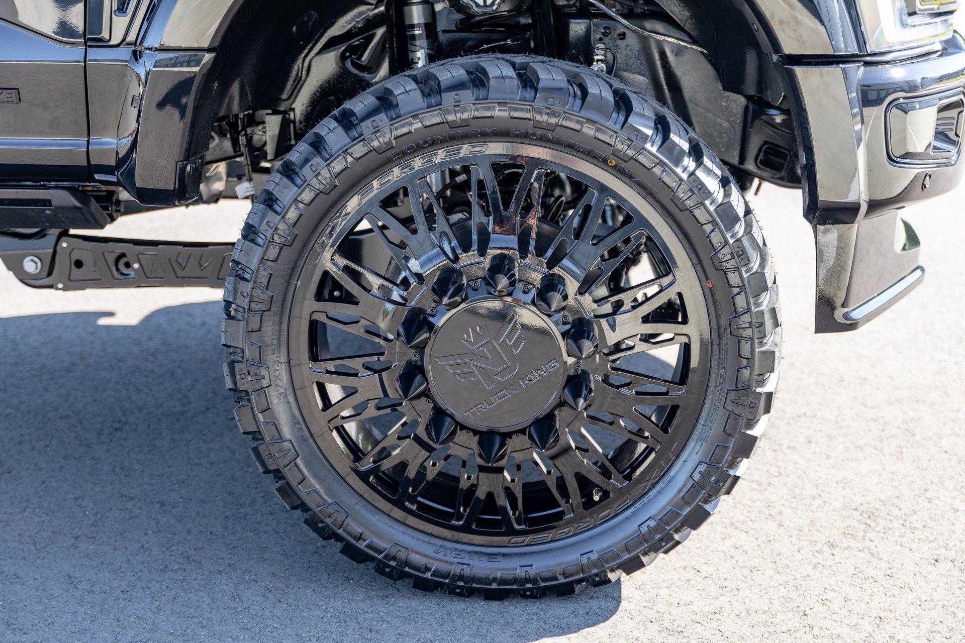 Used 2025 Ford F450 Platinum AWD/4WD image 37
