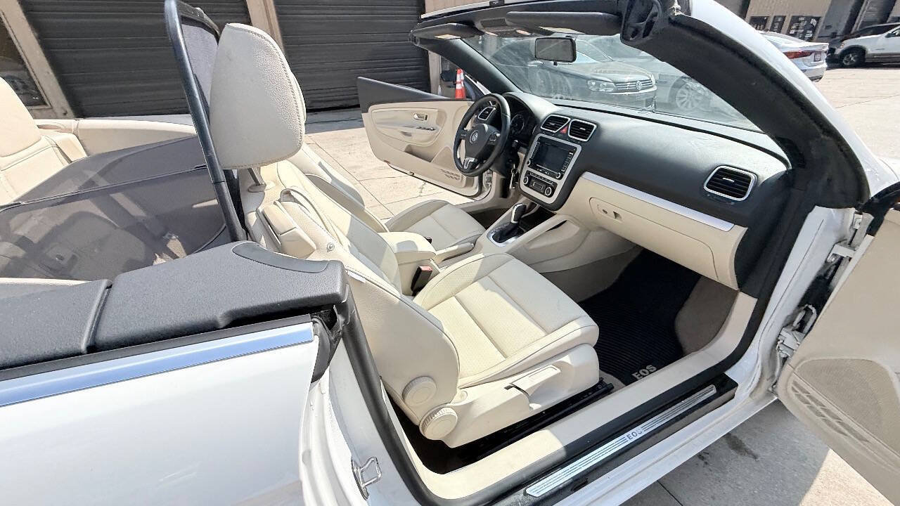 Used 2012 Volkswagen Eos Komfort FWD image 49