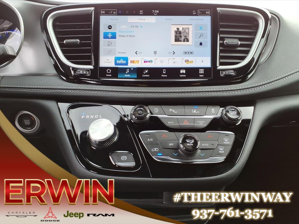 New 2026 Chrysler Pacifica Select w/ S Appearance Package image 13