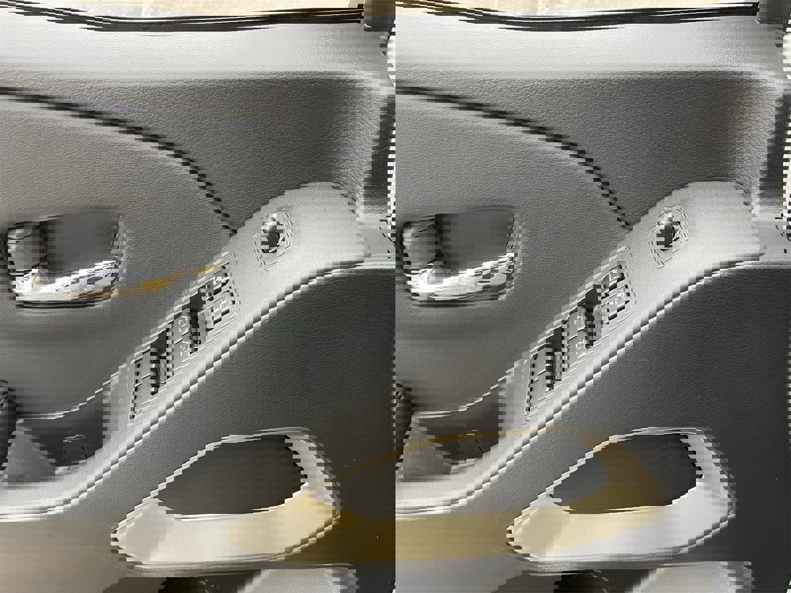 New 2026 Nissan Frontier SV w/ Tow Package image 23