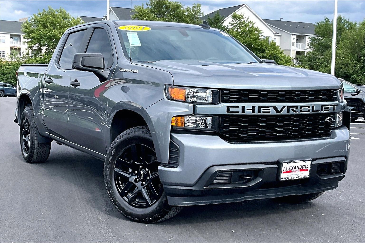 Used 2021 Chevrolet Silverado 1500 Custom AWD/4WD image 2