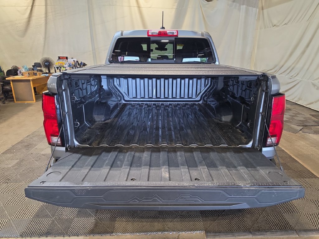 Used 2023 Chevrolet Colorado Z71 AWD/4WD image 20