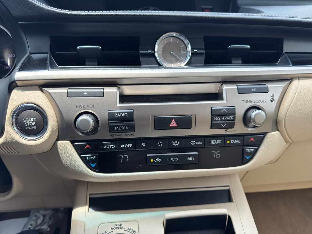 Used 2015 Lexus ES 350 FWD image 31
