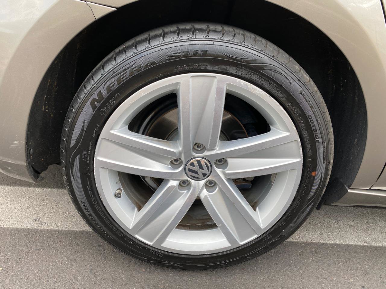 Used 2014 Volkswagen CC Sport image 21