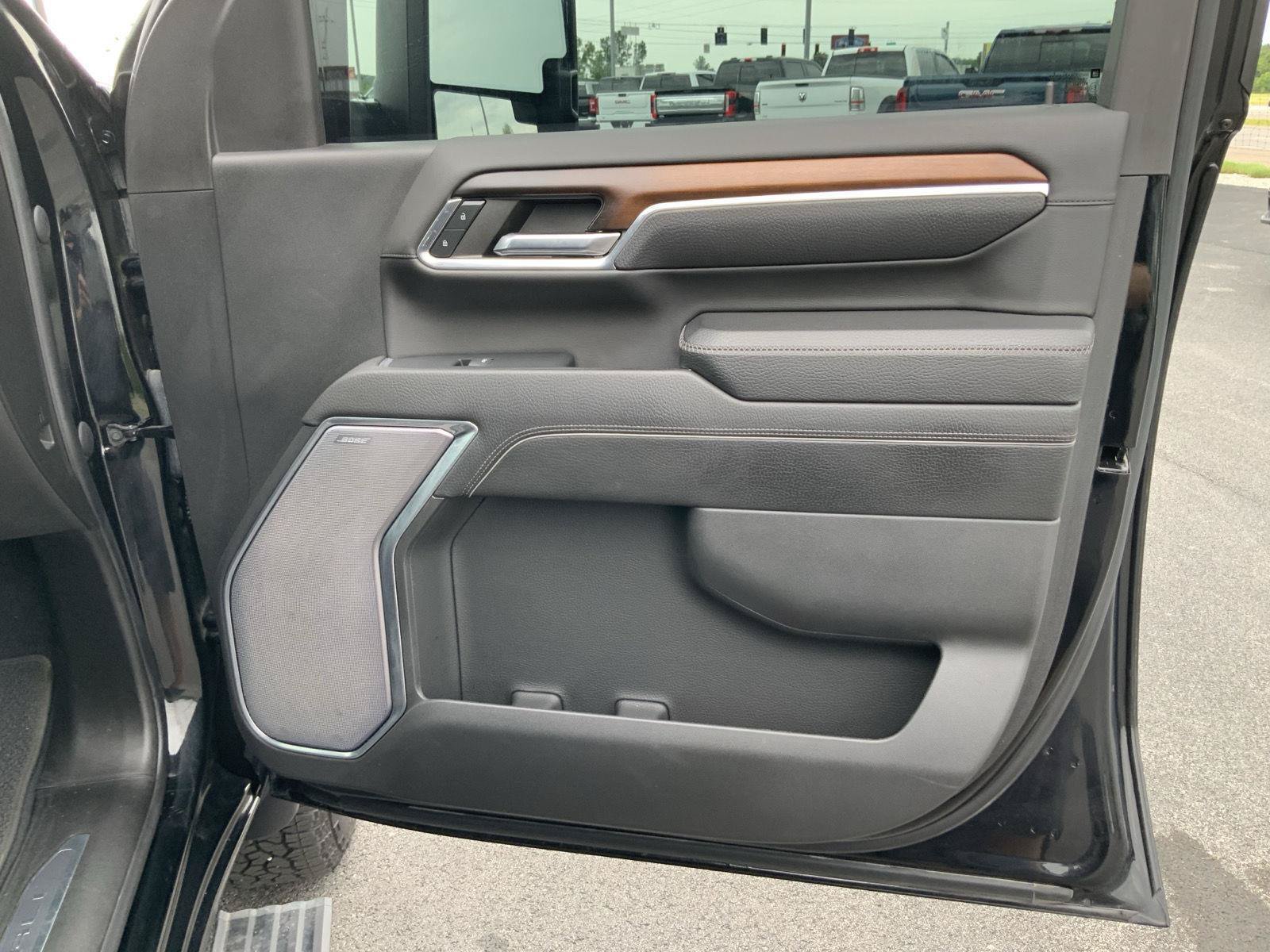 Used 2024 GMC Sierra 3500 Denali w/ Denali Reserve Package AWD/4WD image 66