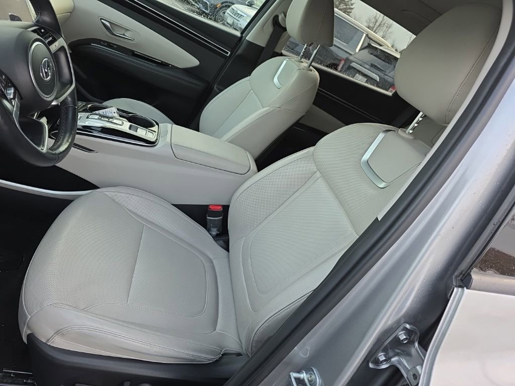 Used 2022 Hyundai Tucson Limited w/ Cargo Package image 11