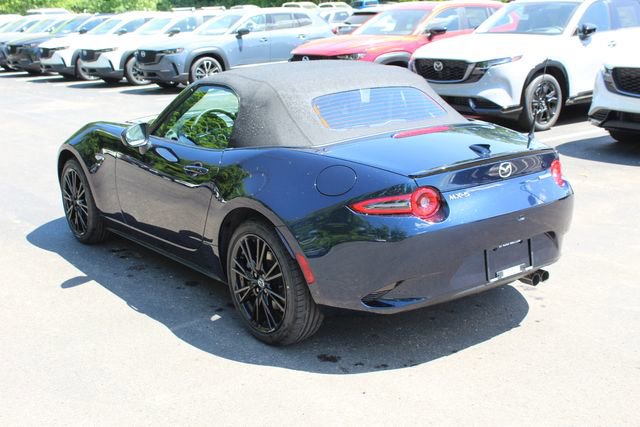 New 2026 MAZDA MX-5 Miata Club w/ Weather Package RWD image 5