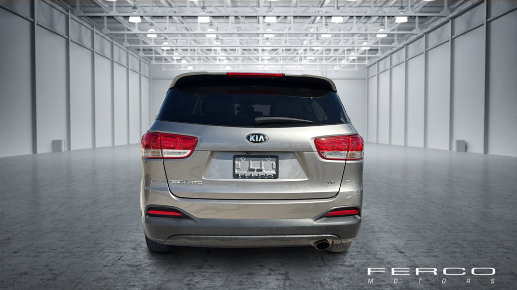 Used 2016 Kia Sorento LX w/ LX Convenience Package AWD/4WD image 4