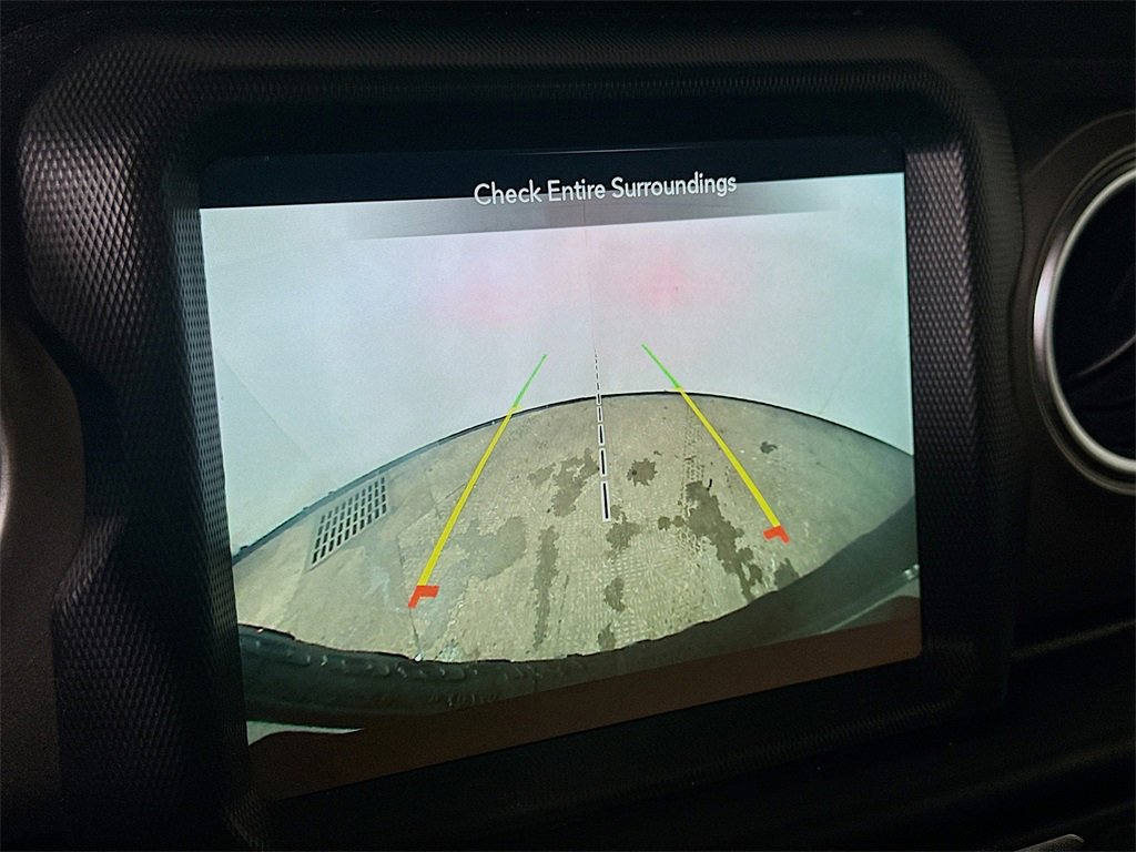 Used 2022 Jeep Wrangler Unlimited Rubicon w/ Steel Bumper Group image 10