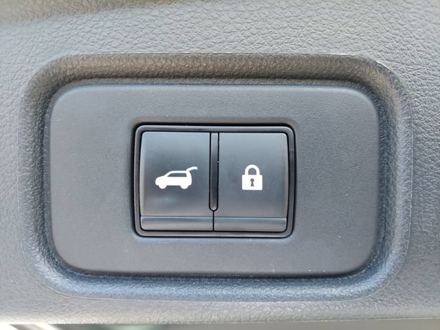 Used 2023 Nissan Pathfinder SL FWD image 34