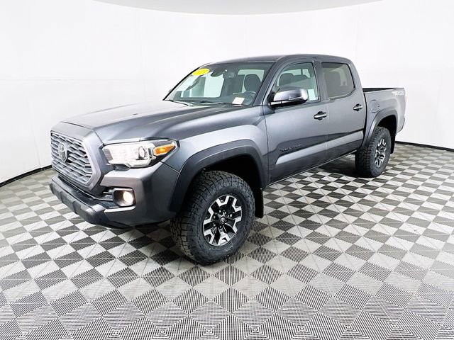 Used 2023 Toyota Tacoma TRD Off-Road image 3