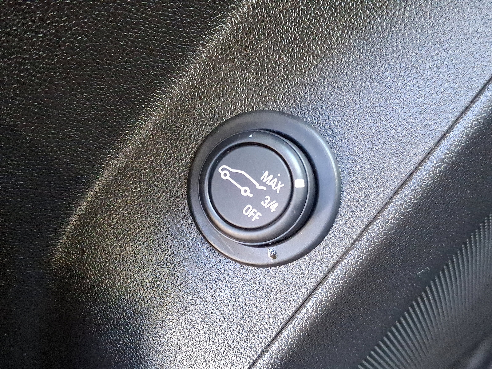 Used 2018 Chevrolet Equinox LT image 25