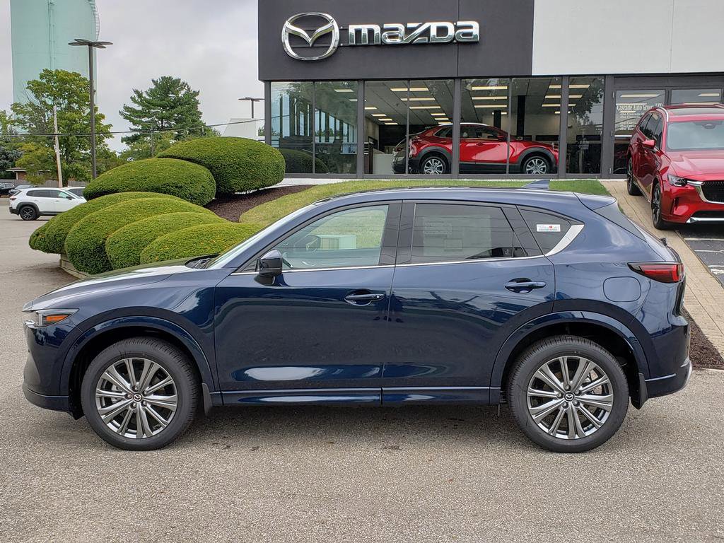 New 2025 MAZDA CX-5 Signature image 2