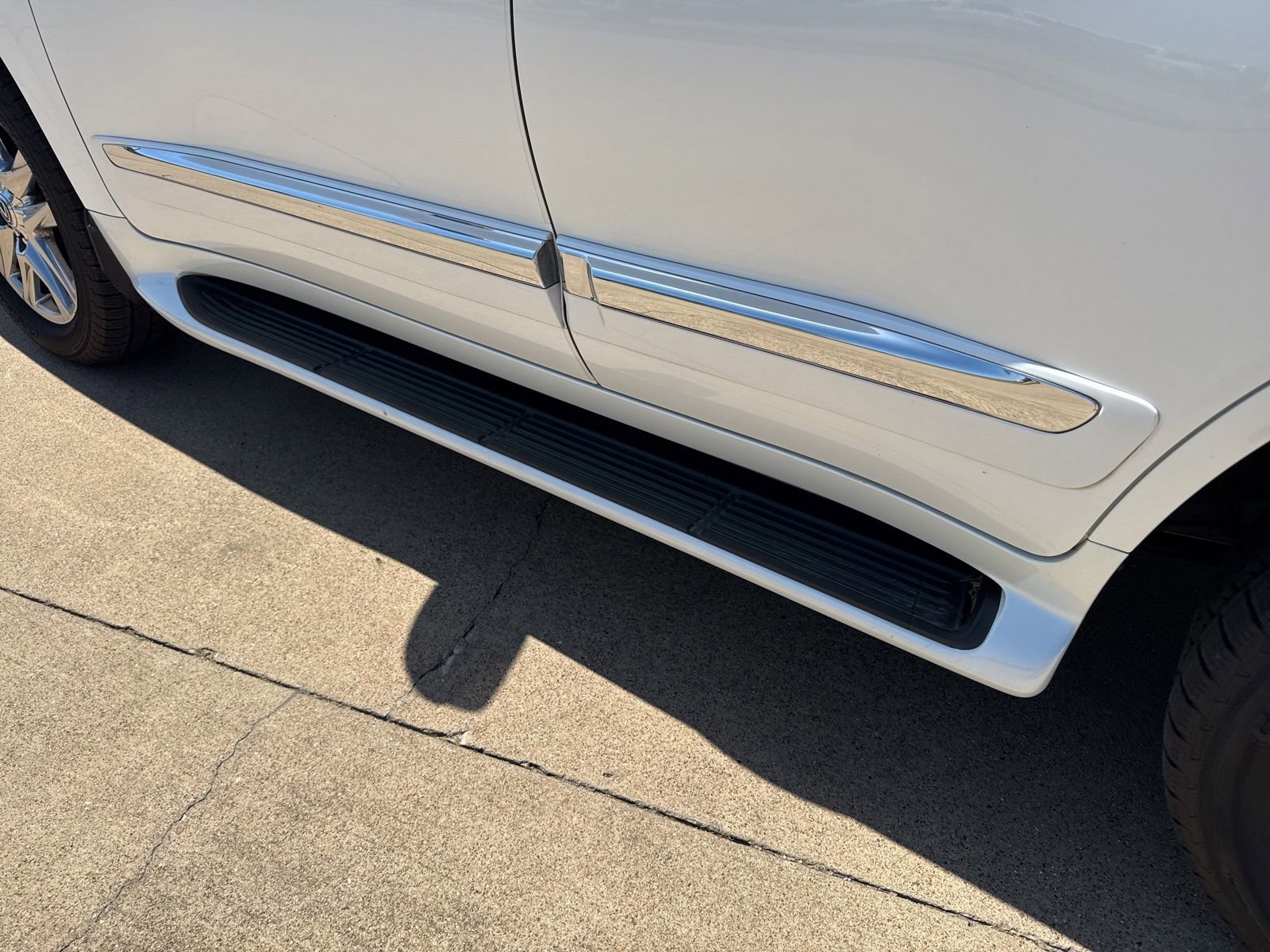 Used 2014 Lexus LX 570 4WD image 10