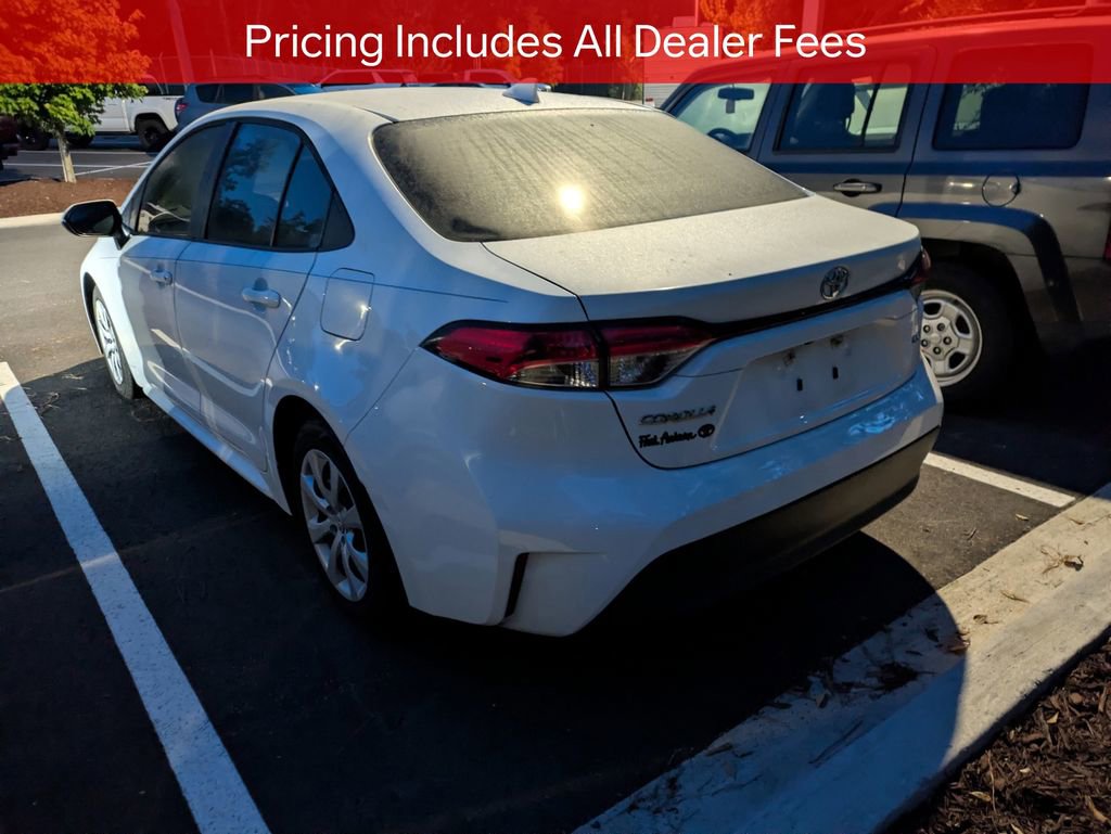 Used 2024 Toyota Corolla LE FWD image 5