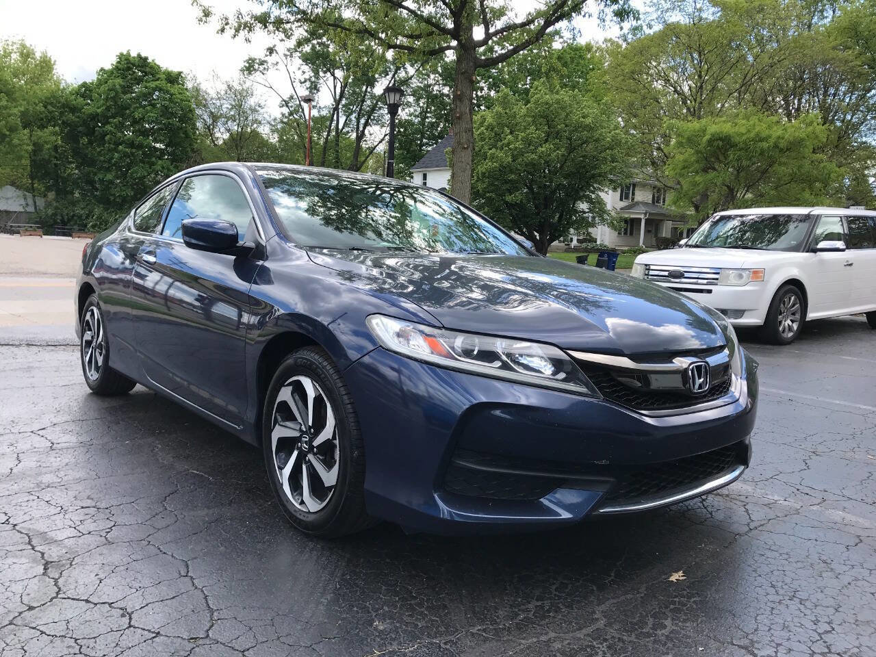 Used 2017 Honda Accord LX-S image 2