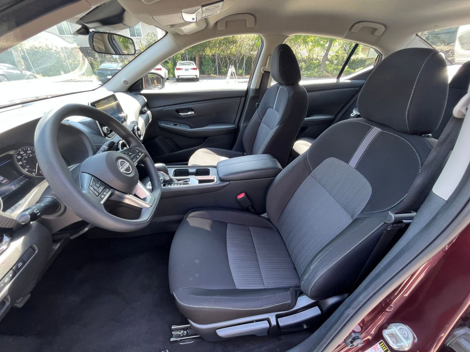 Used 2025 Nissan Sentra SV FWD image 24