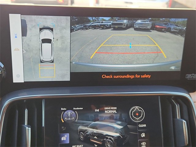 Used 2023 Lexus LX 600 4WD w/ Luxury Package image 15